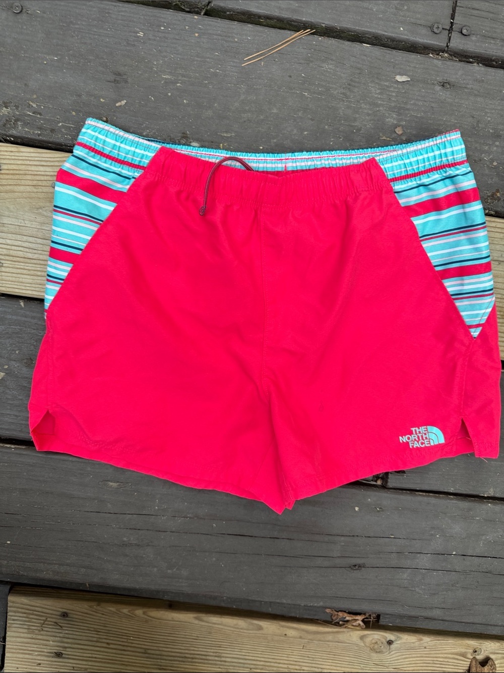 The North Face Girls Melon Athletic Shorts with Aqua-Striped size L (14/16)